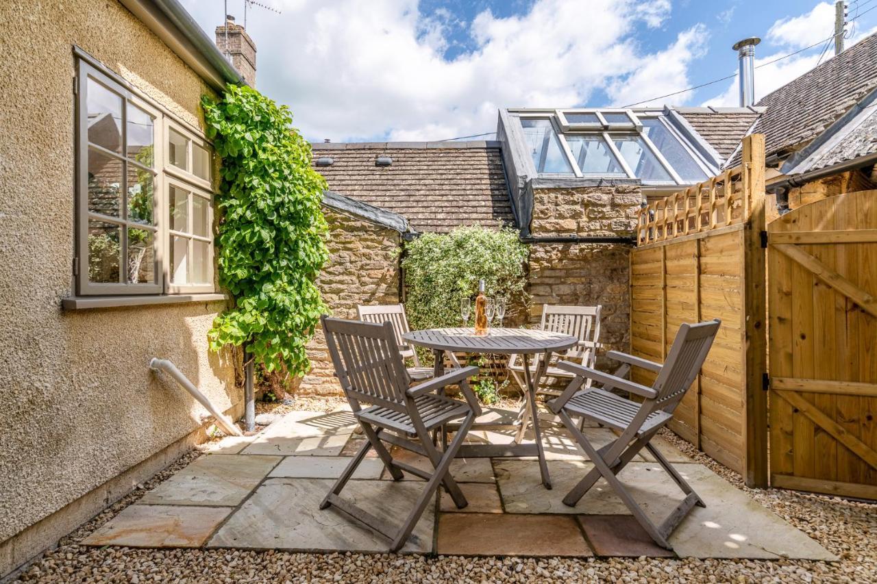Poppy Cottage Broadwell  Exterior photo